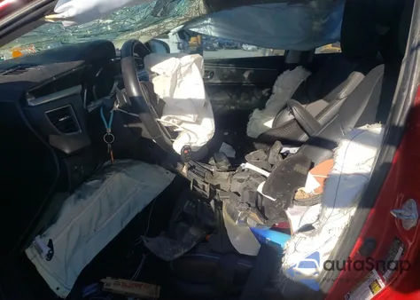 2016 Toyota Corolla L z USA, uszkodzony, nr VIN 2T1BURHEXGC626897